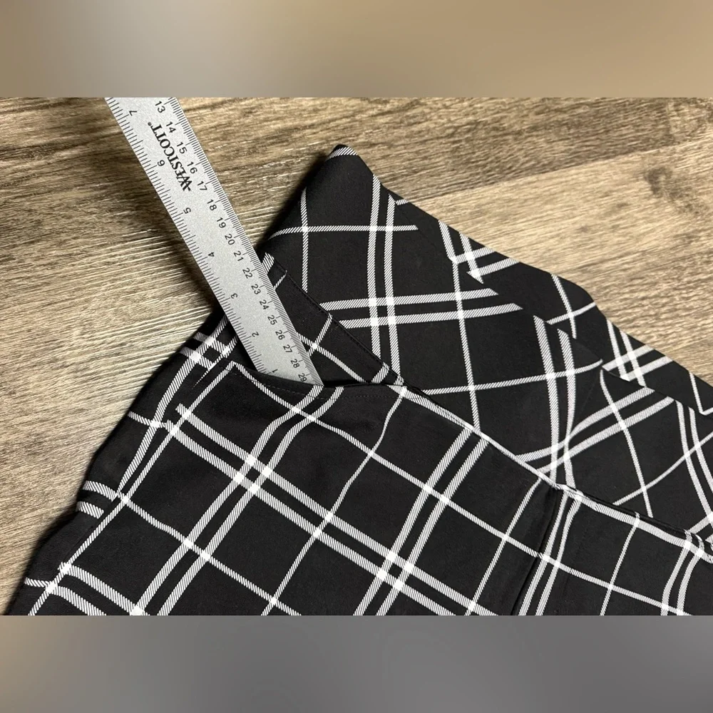 NWT Torrid FLARE Hi Rise PLAID Ponte PANTS